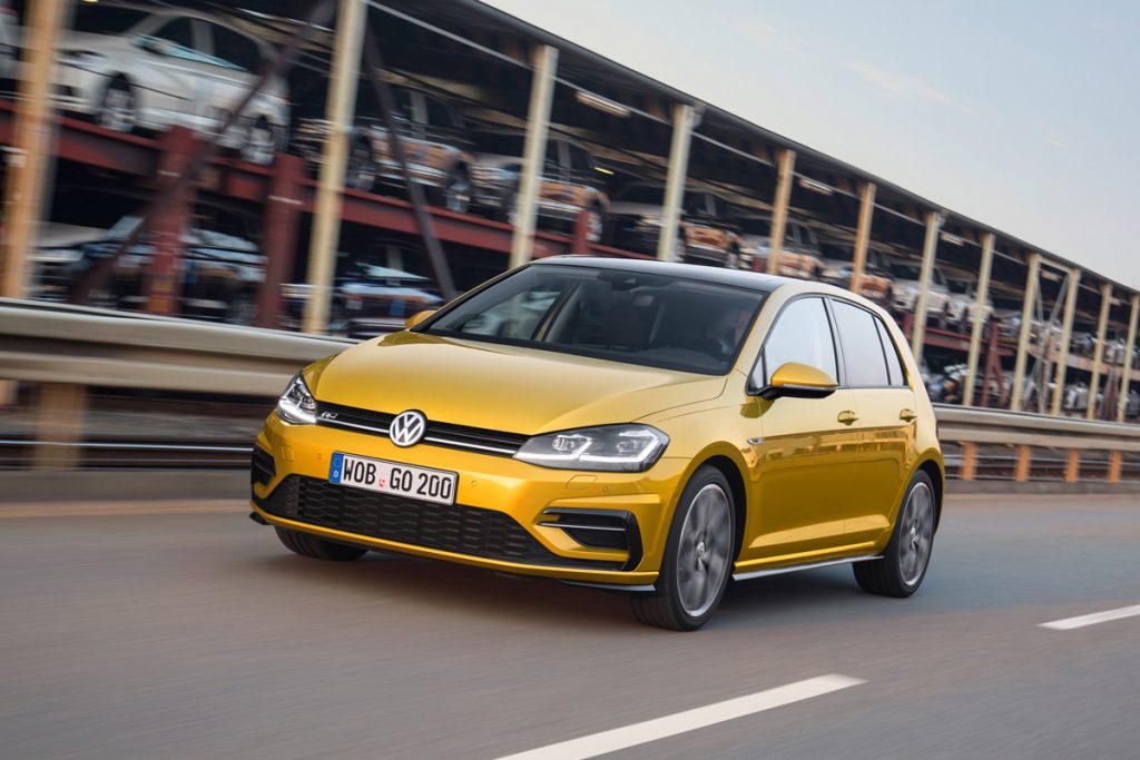 VW Golf, cel mai vândut model pe piața europeană în 2021. Dacia Sandero, pe locul 3