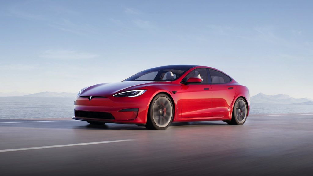 Acțiunile Tesla urcă după ce Apple renunță la mașini electrice
