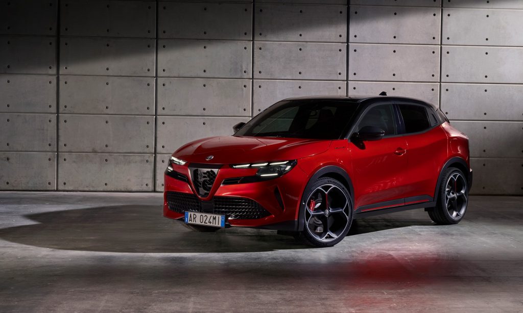Alfa Romeo redenumeşte un model de SUV pentru a dezamorsa tensiunile cu Italia