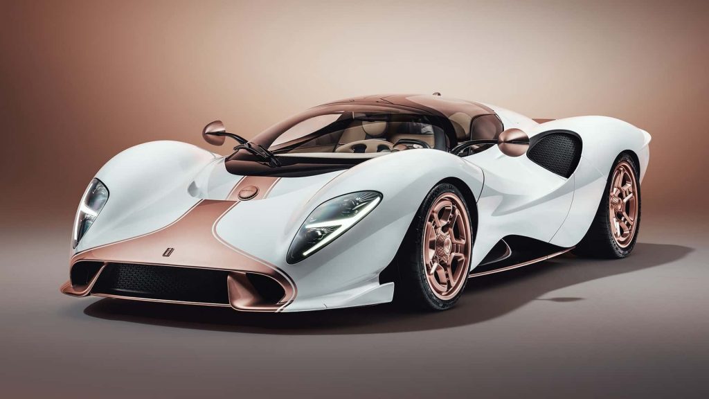 De Tomaso P72 este un supercar V8 700 CP gată să te facă să visezi!