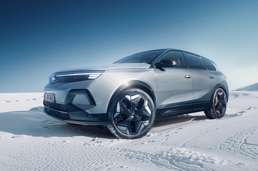 Opel a prezentat noul Grandland electric GSE cu AWD