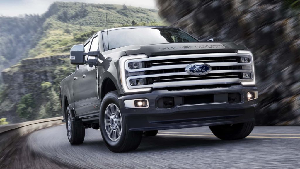 O nouă zi, o nouă problemă pentru Ford: Compania roagă clienții să nu-și conducă pickup-urile din gama F