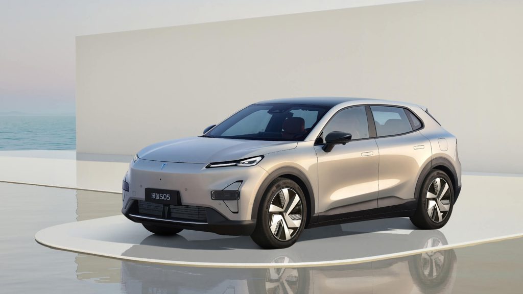 Changan Deepal S05, lansat în Europa cu un preț de 45.780 USD