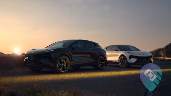 Lotus lansează versiunile actualizate ale sedanului Emeya și ale SUV-ului Eletre