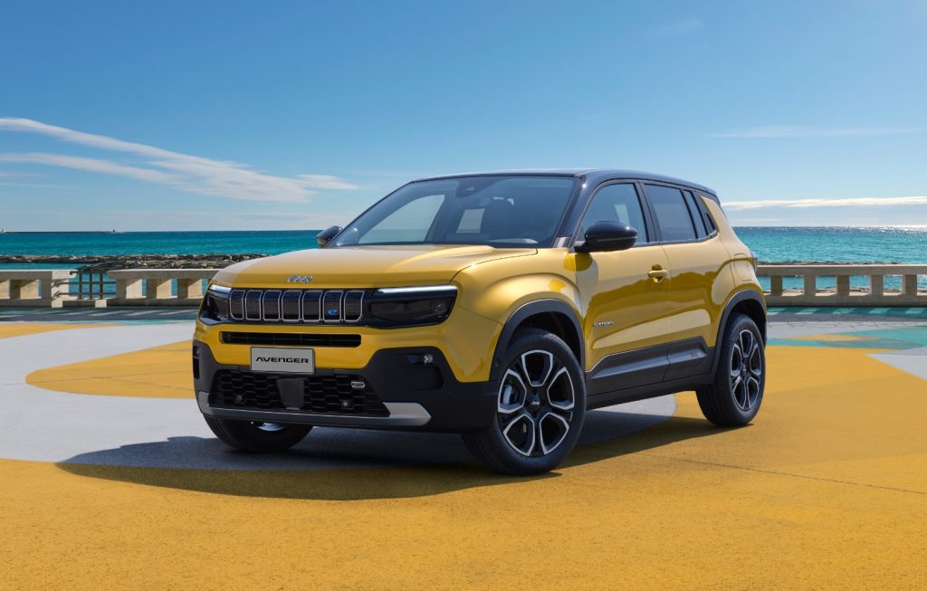 Jeep lansează un nou program de plecări voluntare pentru unii angajaţi din fabricile din SUA